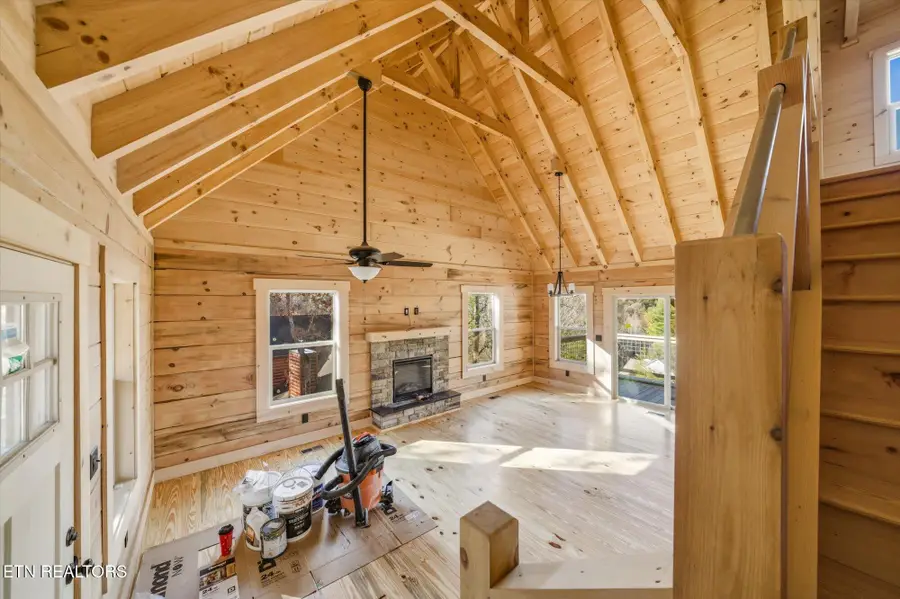 586 Chickasaw Gap Way, Pigeon Forge, TN 37863 - Image #3