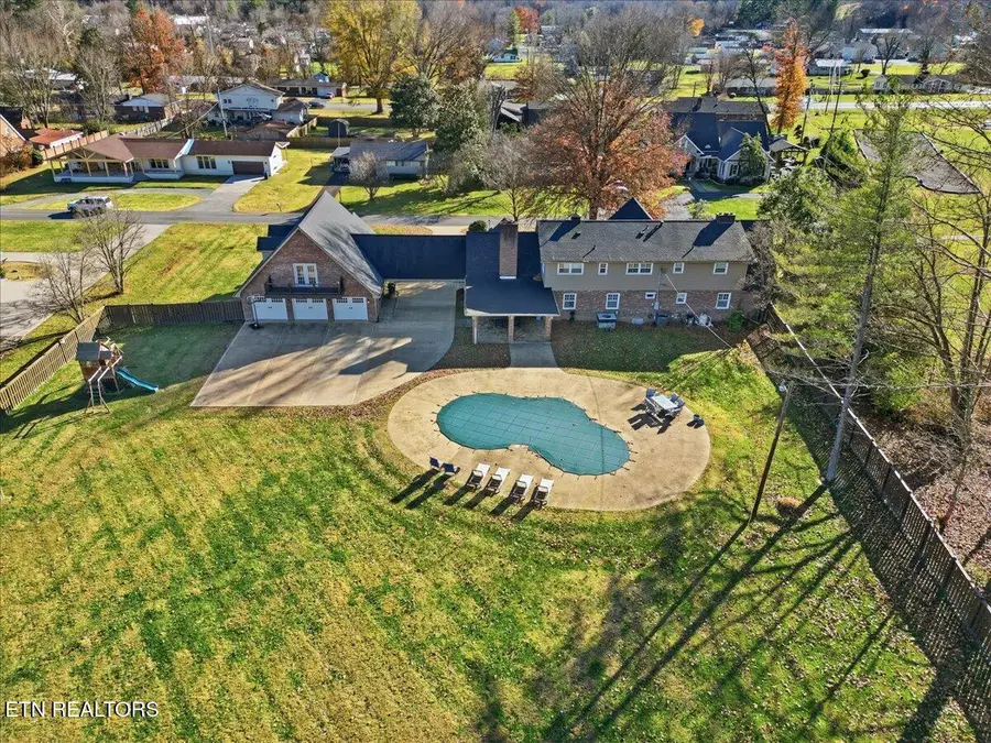 1308 Gloucester Ave, Middlesboro, KY 40965 - Image #2