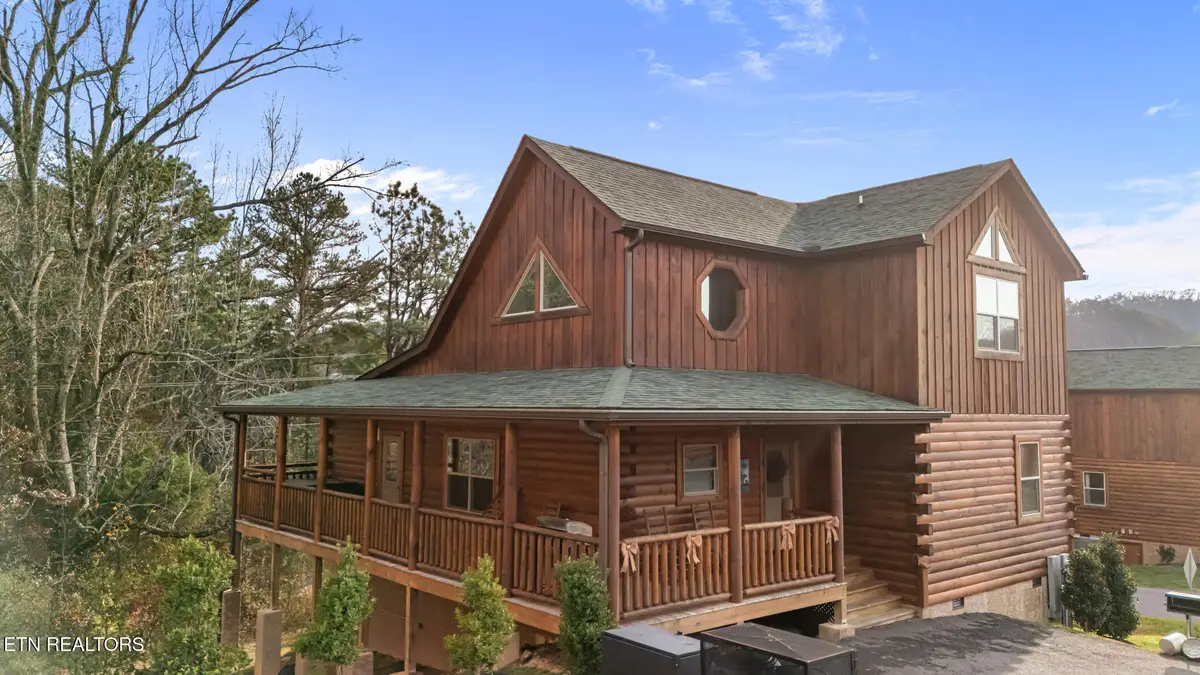 304 City View Way, Pigeon Forge, TN 37863 - Image #1