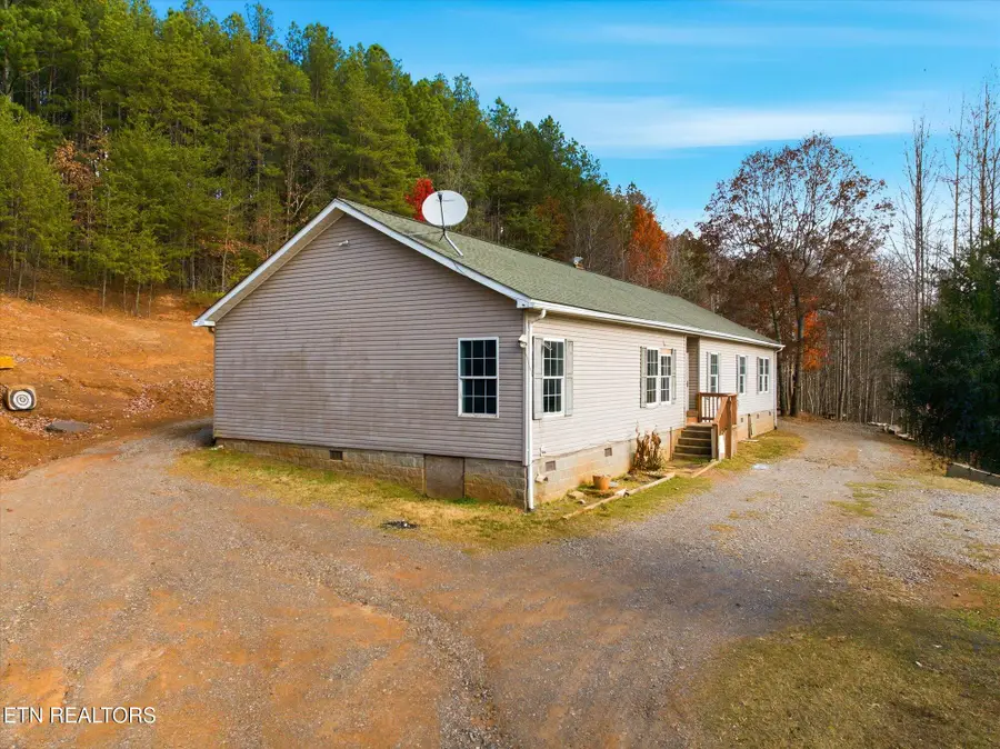 550 Happy Hollow Rd, Madisonville, TN 37354 - Image #2