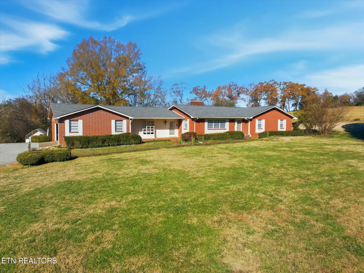 226 Hiwassee Rd, Madisonville, TN 37354 - Image #1