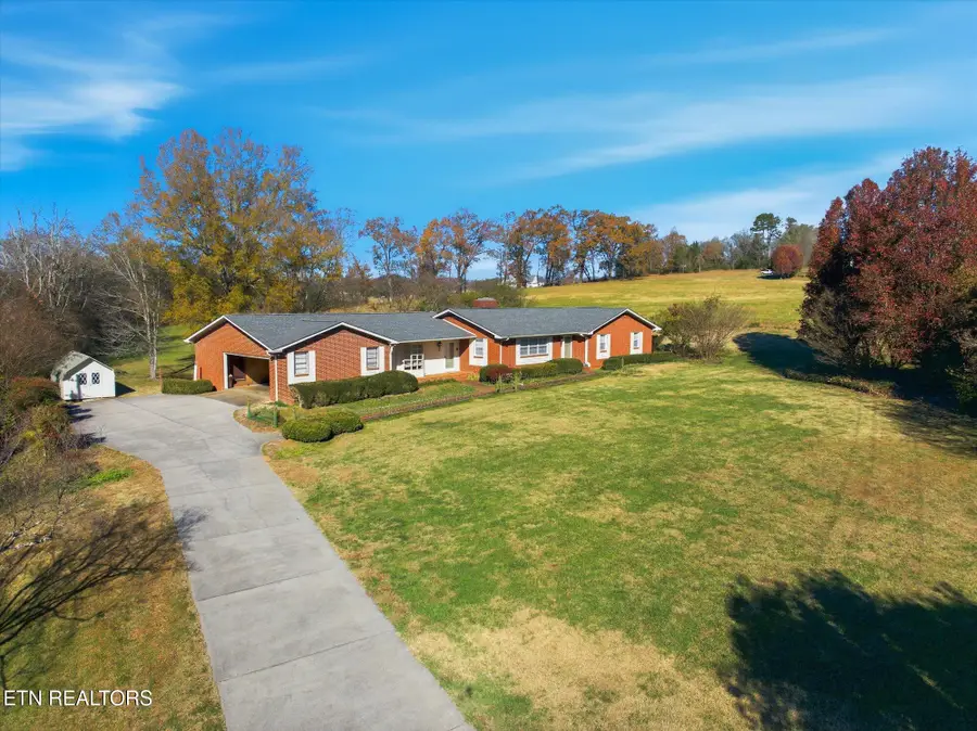 226 Hiwassee Rd, Madisonville, TN 37354 - Image #2