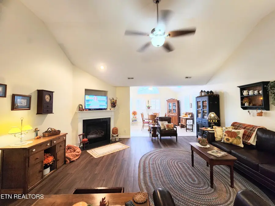 7038 Winter Oaks Way, Knoxville, TN 37918 - Image #3