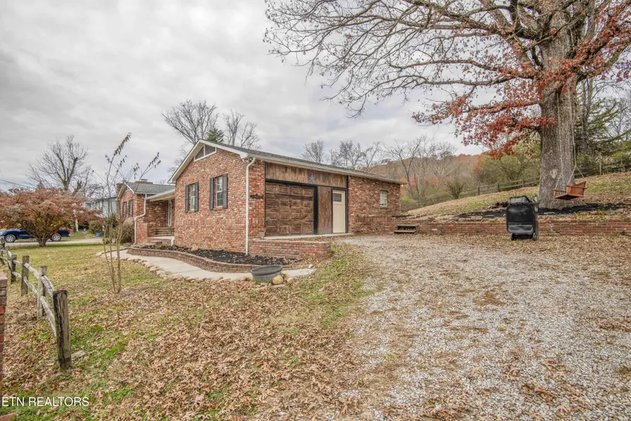 246 Old Blacksferry Lane, Clinton, TN 37716 - Image #3