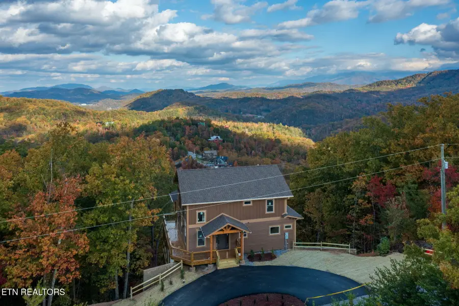 1821 Pinestand Ridge Way, Sevierville, TN 37862 - Image #3