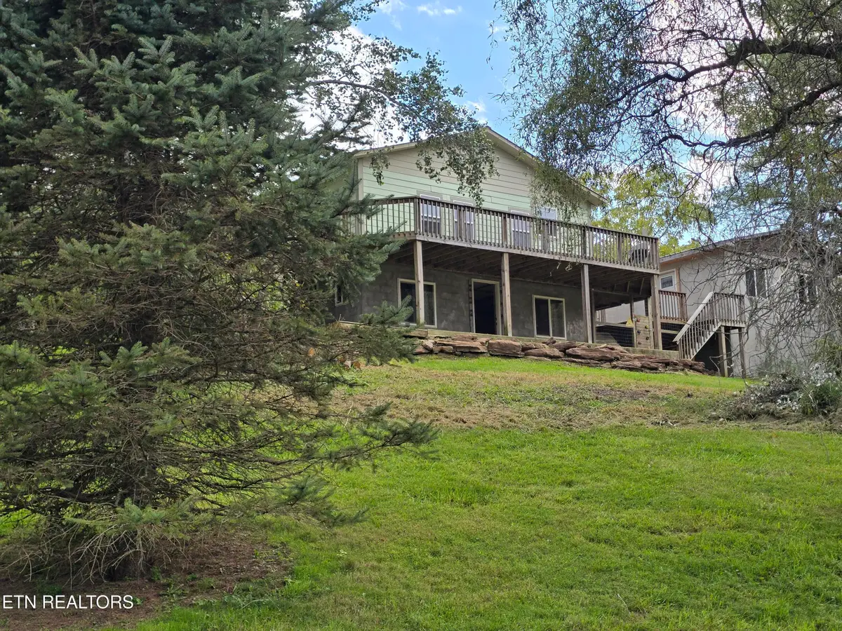 197 Wolfe Rd, Sneedville, TN 37869 - Image #1