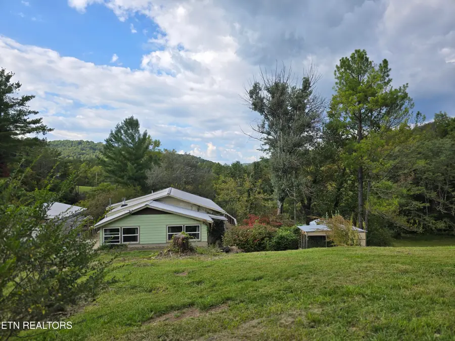 197 Wolfe Rd, Sneedville, TN 37869 - Image #3