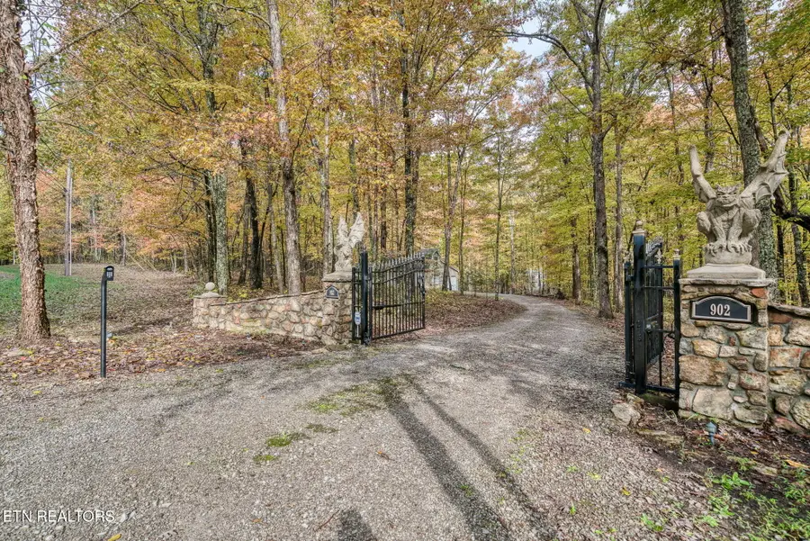 902 Cowpens Drive, Monterey, TN 38574 - Image #2