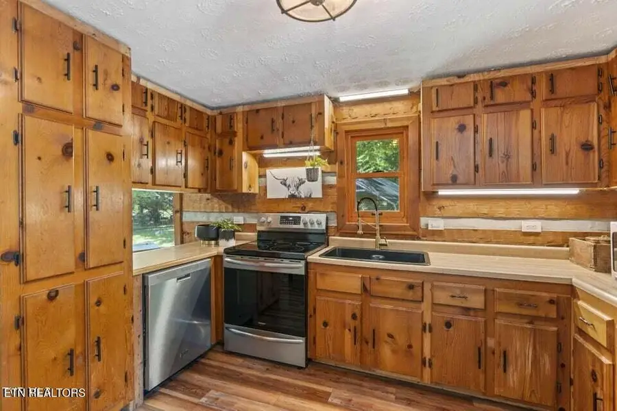 2169 Ranch Rd, Dandridge, TN 37725 - Image #2