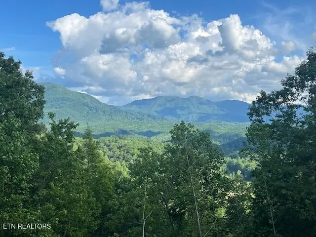 5262 Riversong Way, Sevierville, TN 37862 - Image #2