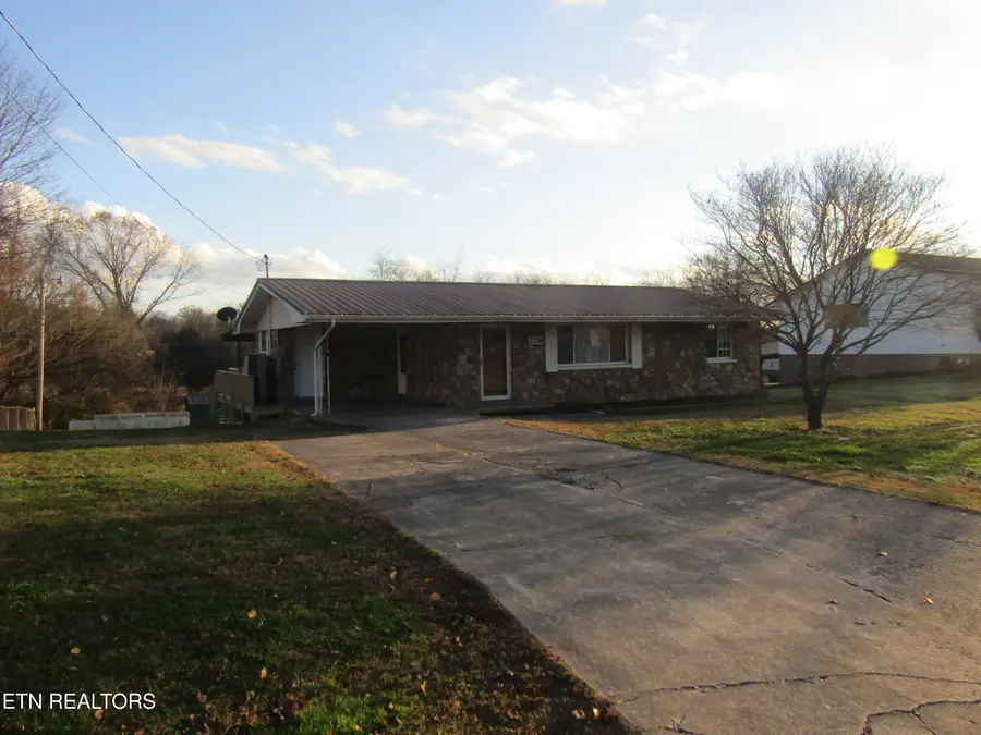 2718 Mayfield Drive, Talbott, TN 37877 - Image #2