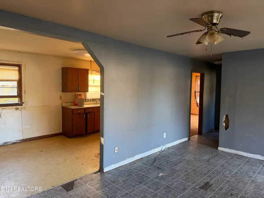 200 Mccarroll Lane, Harriman, TN 37748 - Image #3