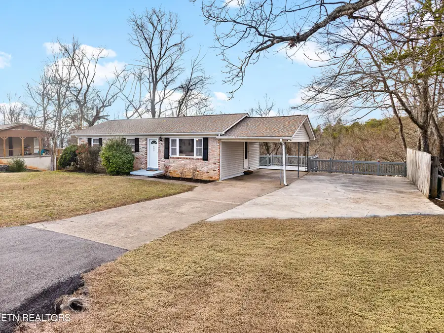 809 W Ridgecrest Drive, Kingston, TN 37763 - Image #3