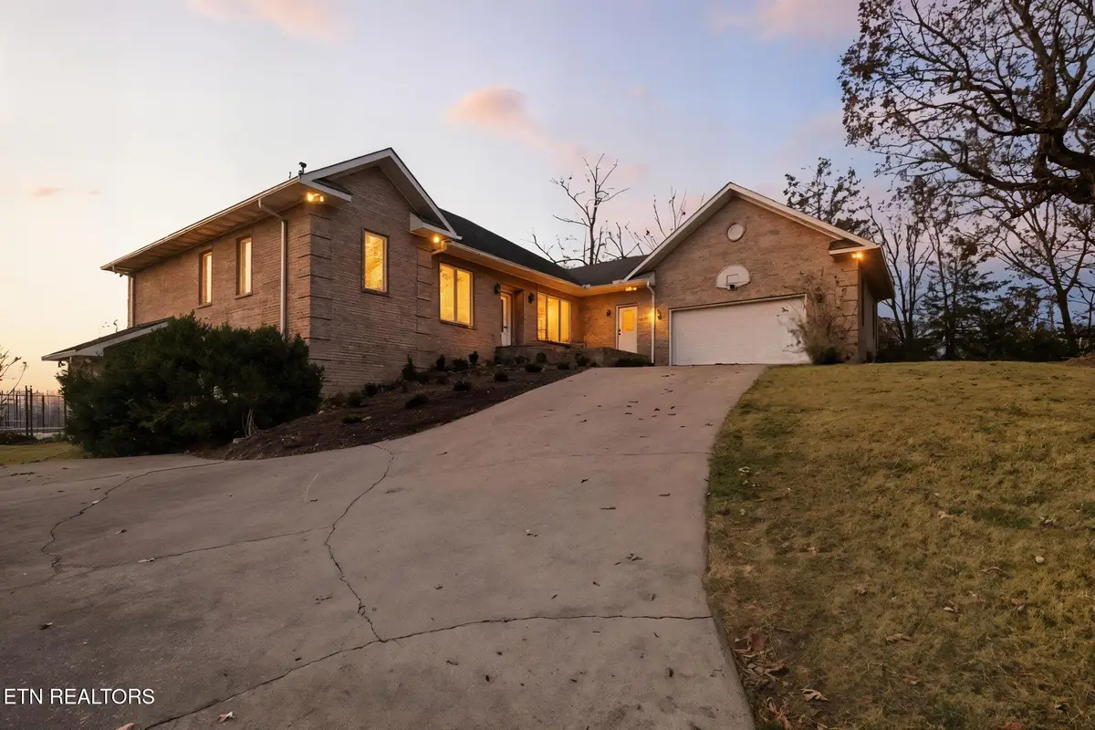 310 Teague Lane, Sevierville, TN 37862 - Image #1