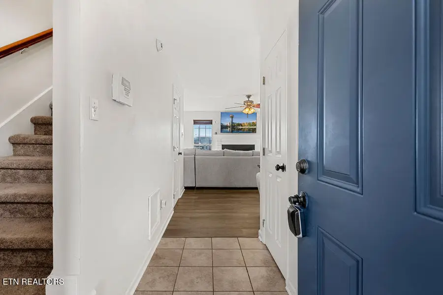 6922 Pemmbrooke Shire Lane, Knoxville, TN 37909 - Image #3