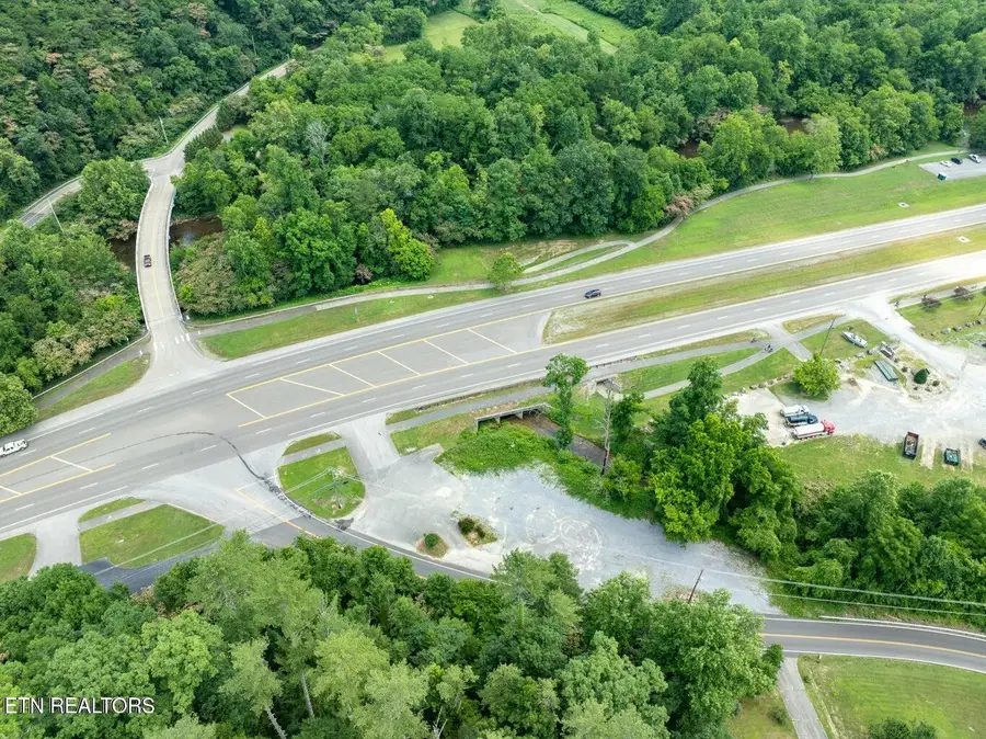 7018 E Lamar Alexander Pkwy, Townsend, TN 37882 - Image #3