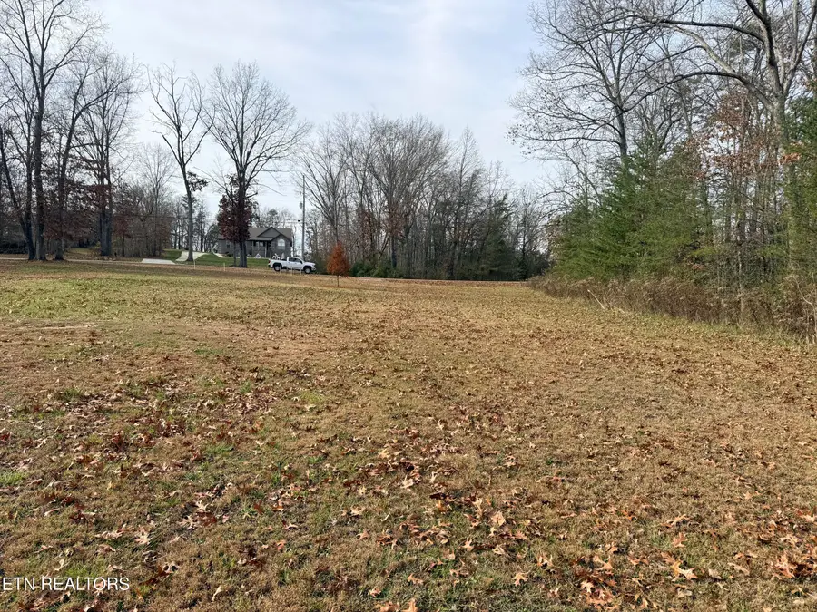 390 Deer Creek Drive Drive, Crossville, TN 38571 - Image #3