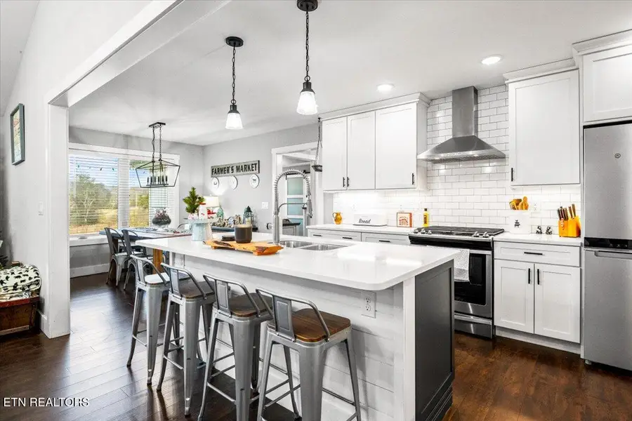 129 Austin Lane, Jacksboro, TN 37757 - Image #2