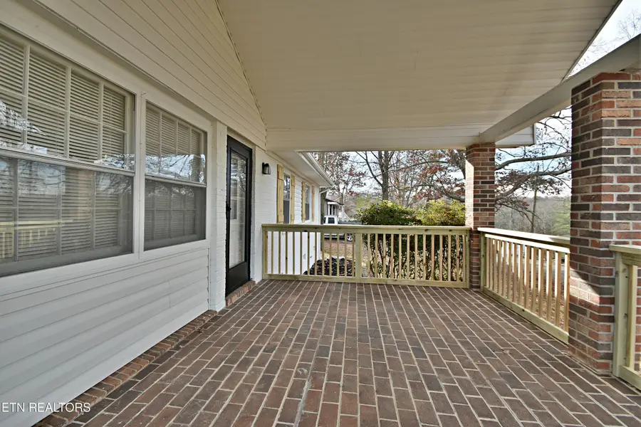 929 Highland Ave, Loudon, TN 37774 - Image #3