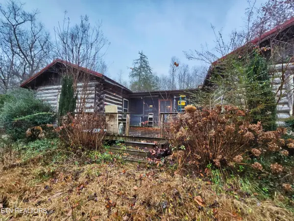 1249 Sharp Rd, Speedwell, TN 37870