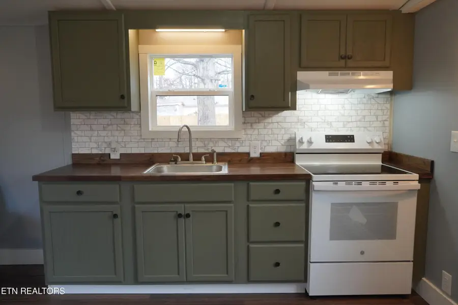 1414 Fina Lane, Dandridge, TN 37725 - Image #2