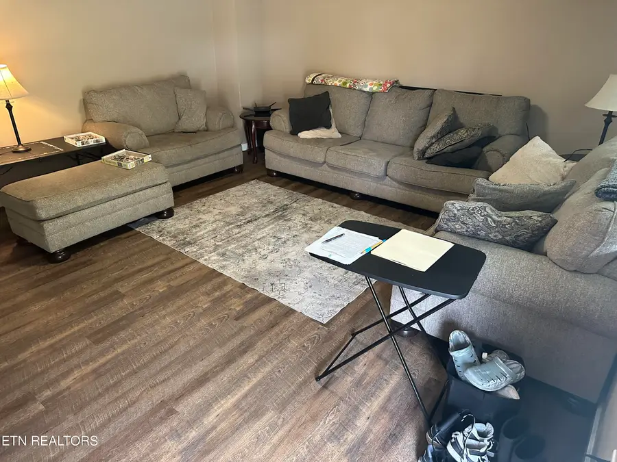 156 Granby Ln Lane, Harrogate, TN 37752 - Image #2