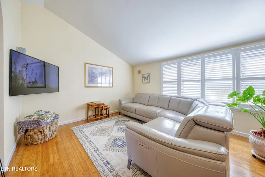 2000 Shangri La Drive, Knoxville, TN 37914 - Image #3