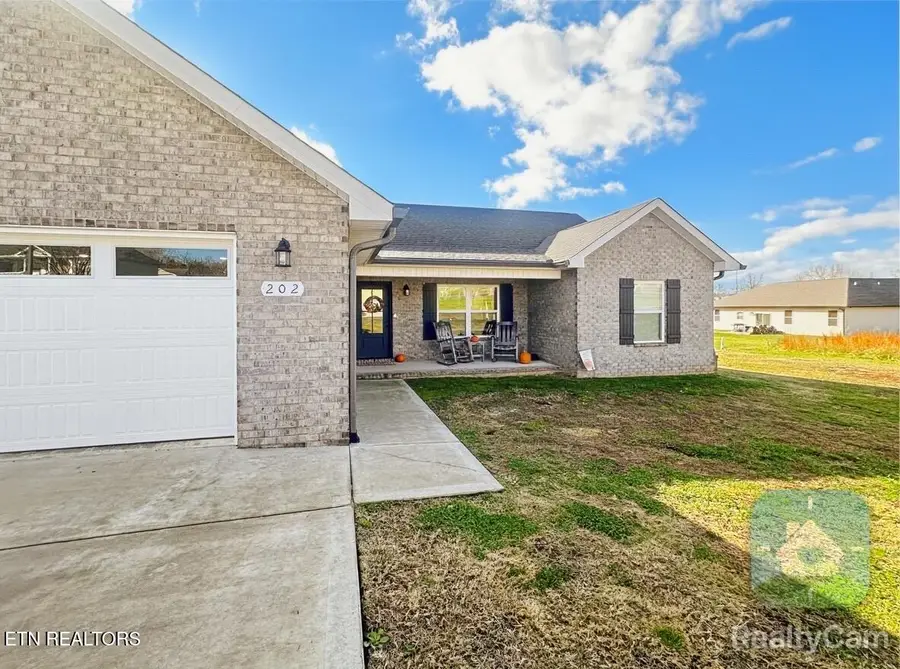 202 Ashton Lane, Madisonville, TN 37354 - Image #3