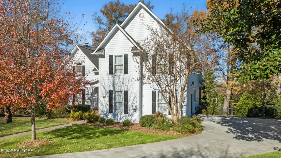 1304 Edinburgh Place, Knoxville, TN 37919 - Image #2