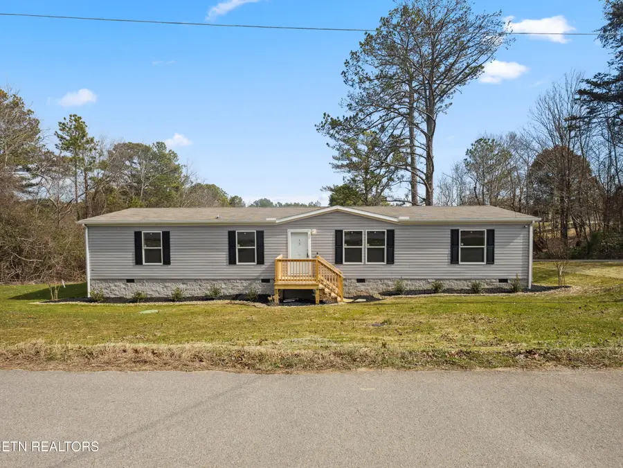 140 N Hillcrest Drive, Spring City, TN 37381 - Image #2