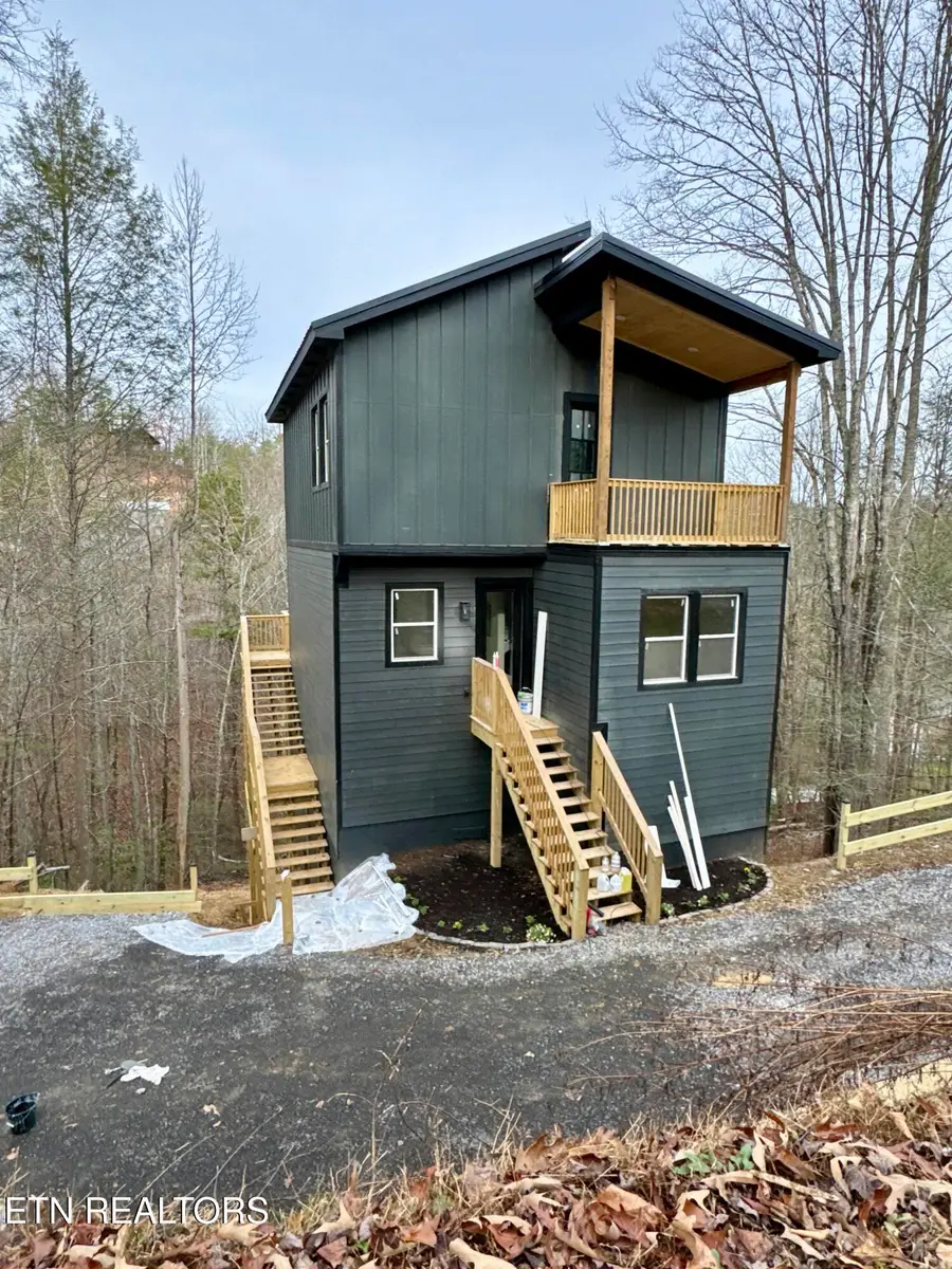 924 N Highland Drive, Gatlinburg, TN 37738 - Image #2