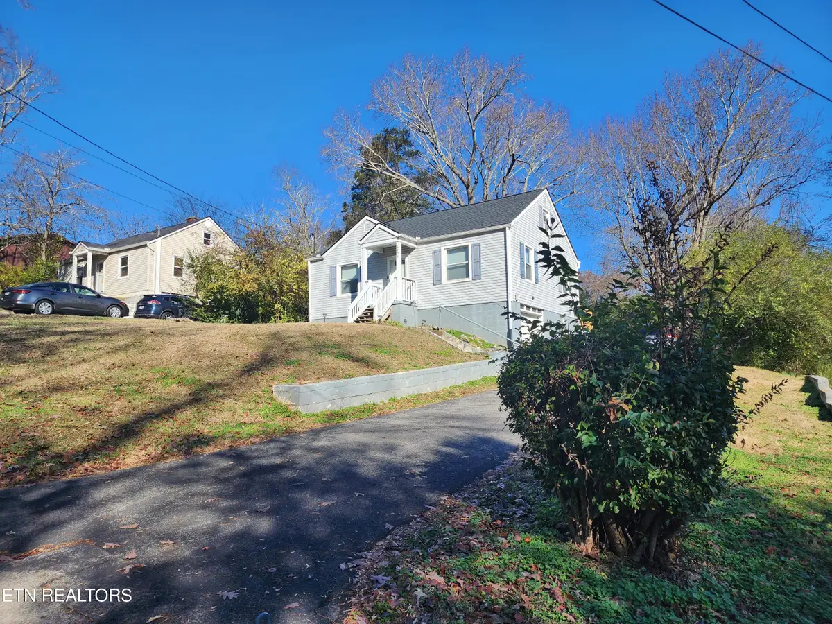 5724 Woodale Drive, Knoxville, TN 37912 - Image #1