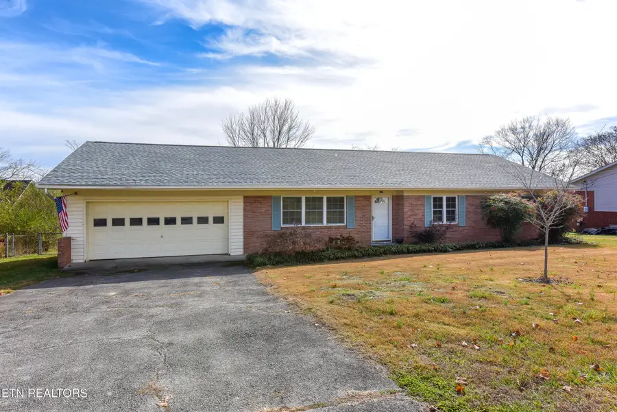 242 Fairview School Circle, Maryville, TN 37803 - Image #2