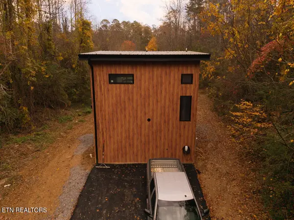 348 King Rd, Gatlinburg, TN 37738