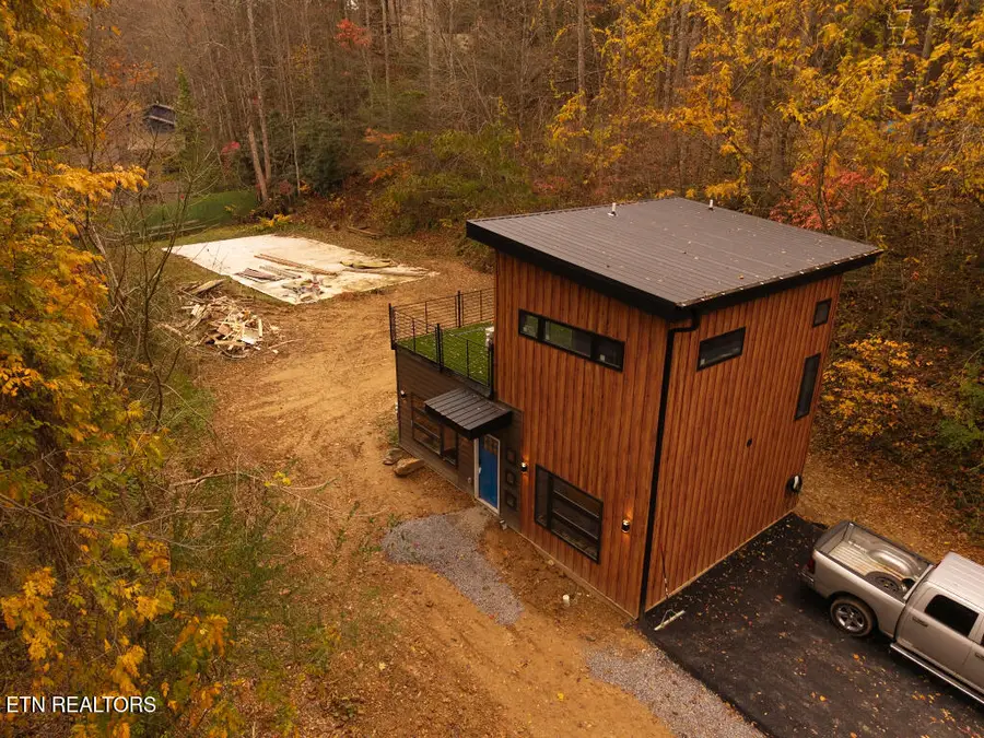 348 King Rd, Gatlinburg, TN 37738 - Image #2