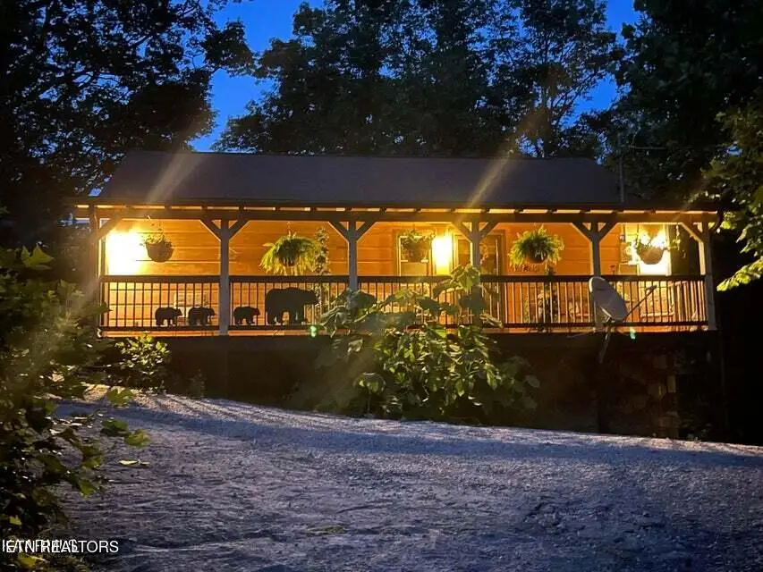 6814 Flats Rd, Tallassee, TN 37878 - Image #1