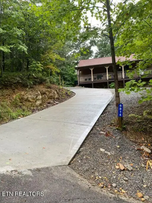 6814 Flats Rd, Tallassee, TN 37878 - Image #2