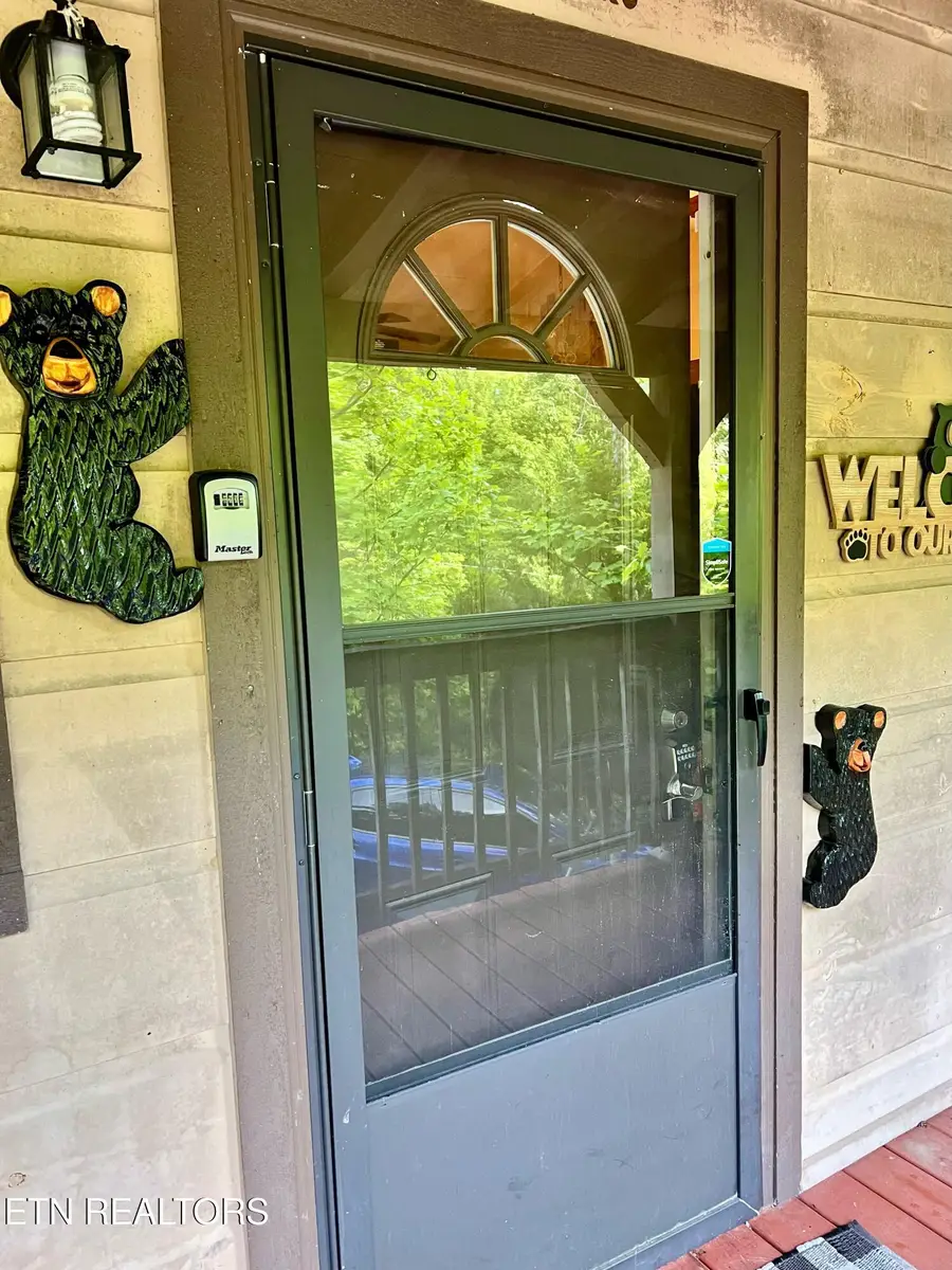 6814 Flats Rd, Tallassee, TN 37878 - Image #3