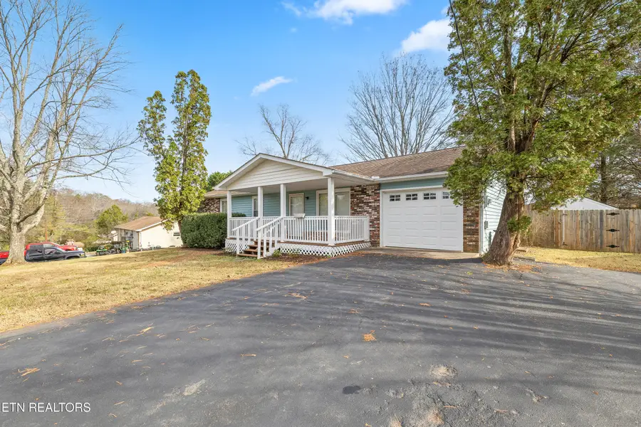 8216 Rising Fawn Drive, Knoxville, TN 37923 - Image #3