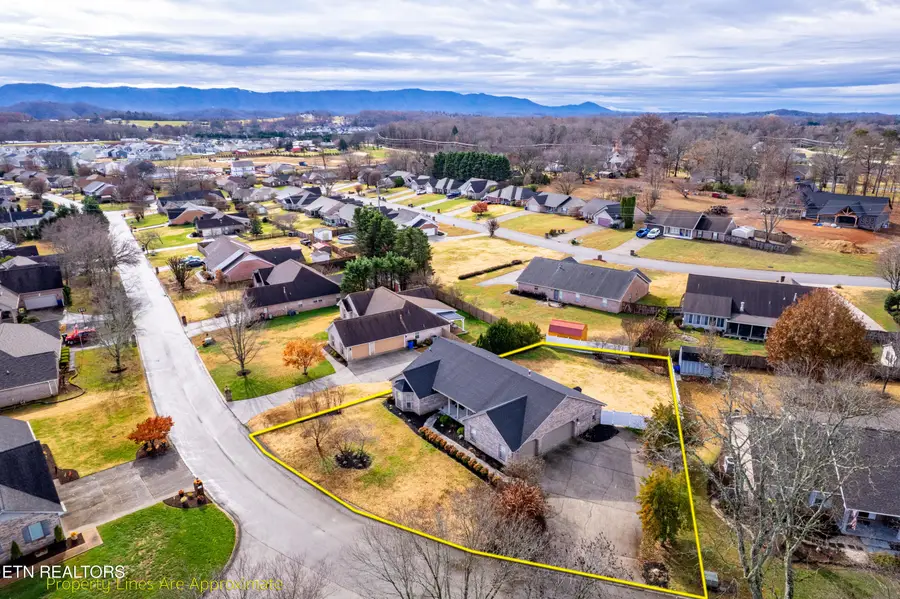 1213 N Wingate Way, Maryville, TN 37803 - Image #3