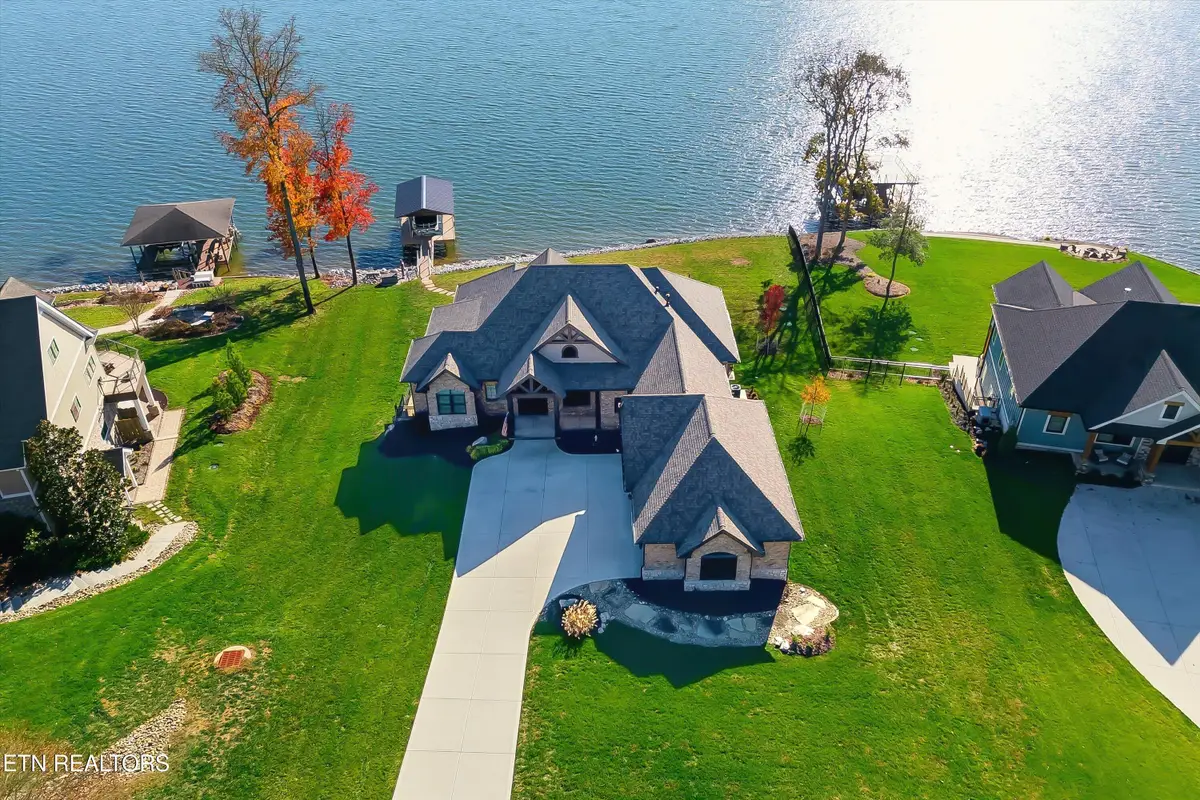 303 E Shore Drive, Rockwood, TN 37854 - Image #1