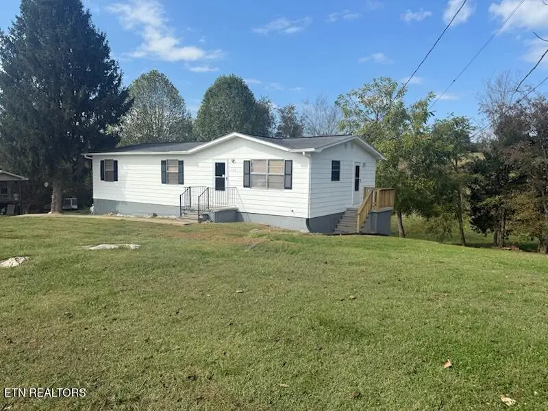 352 Thorngrove Pike, Kodak, TN 37764 - Image #1