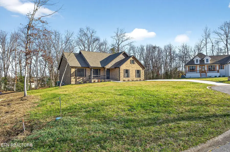 6 Riverchase Drive, Crossville, TN 38571 - Image #2