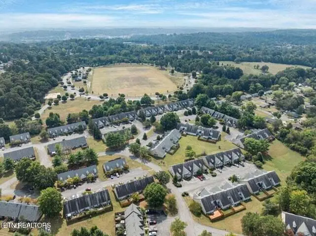 5207 Vanardo Way, Knoxville, TN 37912 - Image #2