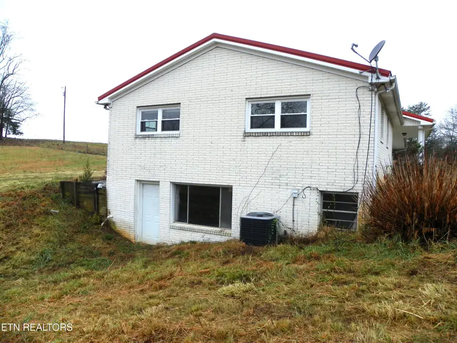 271 Geesling Lane, Hilham, TN 38568 - Image #2