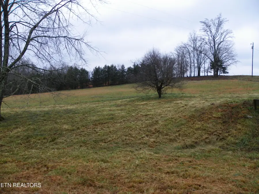 271 Geesling Lane, Hilham, TN 38568 - Image #3