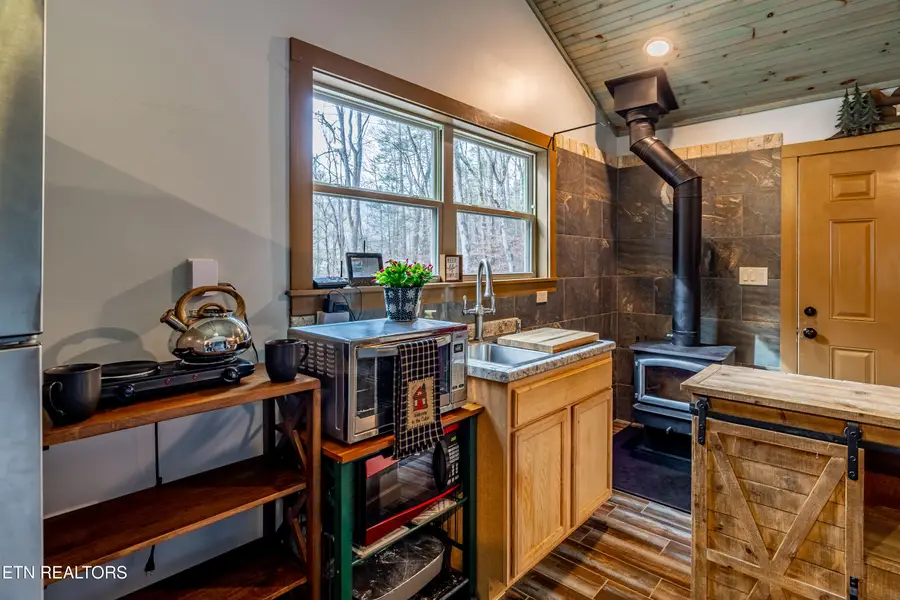 5909 Old Walland Hwy, Walland, TN 37886 - Image #2