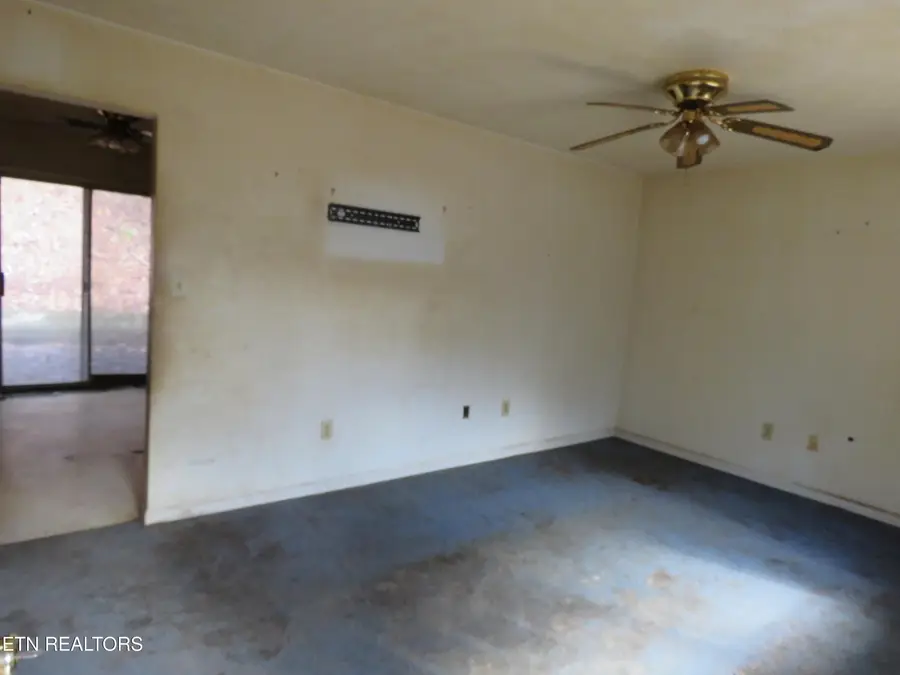 146 Park Place, Harriman, TN 37748 - Image #2