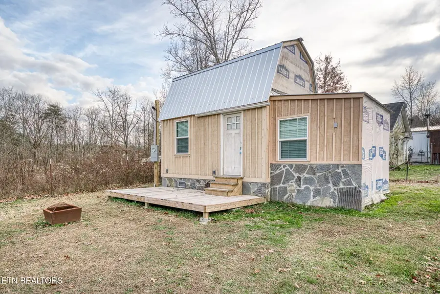 1041 Sitting Bull Point, Crossville, TN 38572 - Image #2