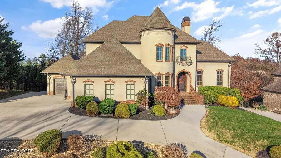 10023 Winter Sun Lane, Knoxville, TN 37922 - Image #2